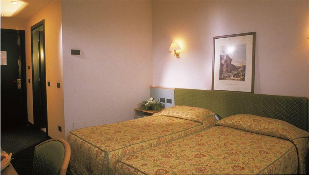 Rege Hotel San Donato Milanese Pokój zdjęcie