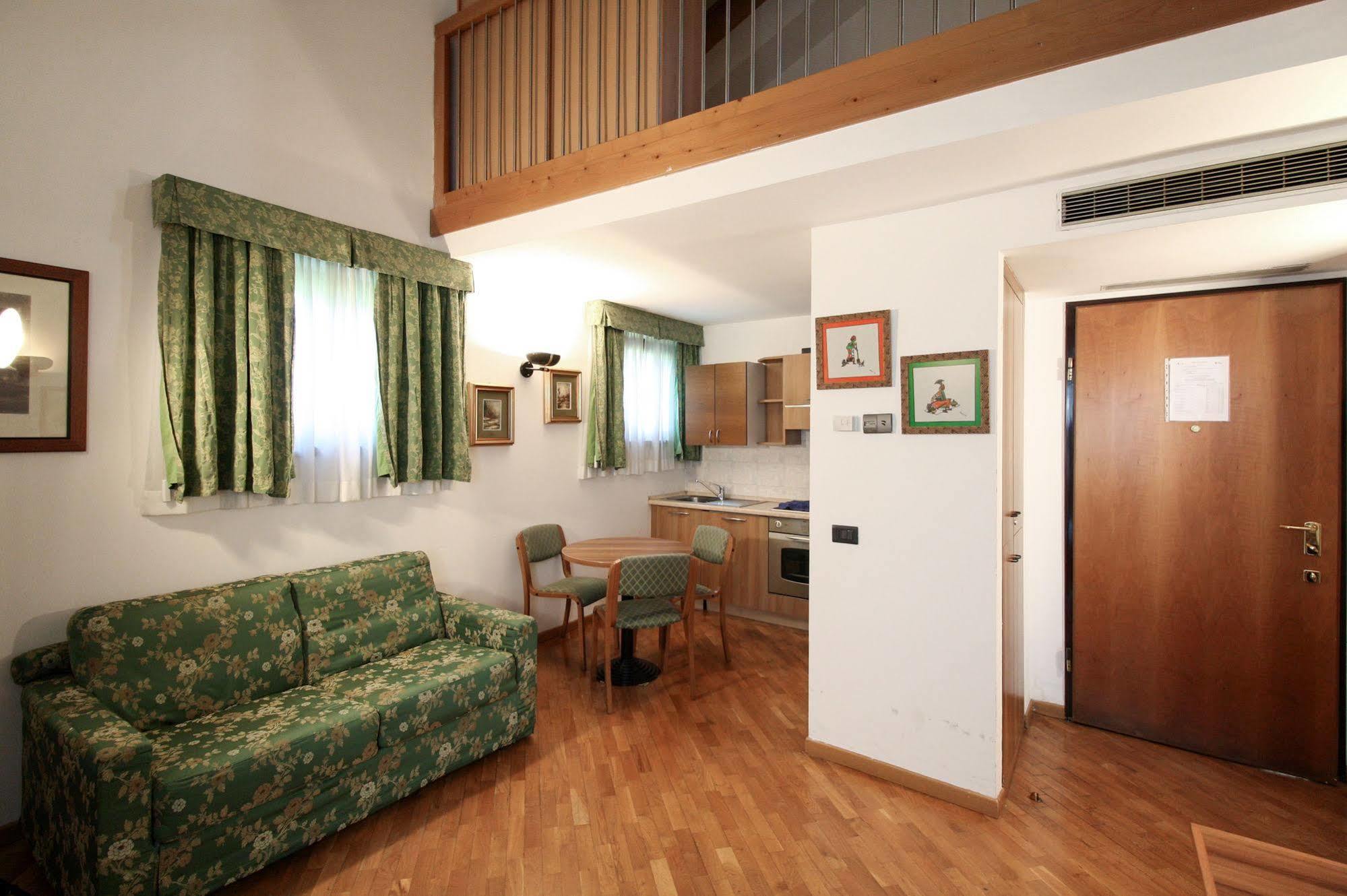 Rege Hotel San Donato Milanese Zewnętrze zdjęcie